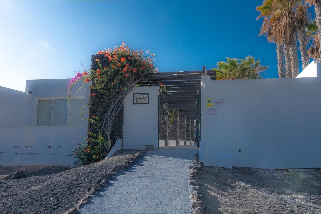 Luxury Estudio En Playa Roca A Primera Linea Del Mar Costa Teguise Exterior photo