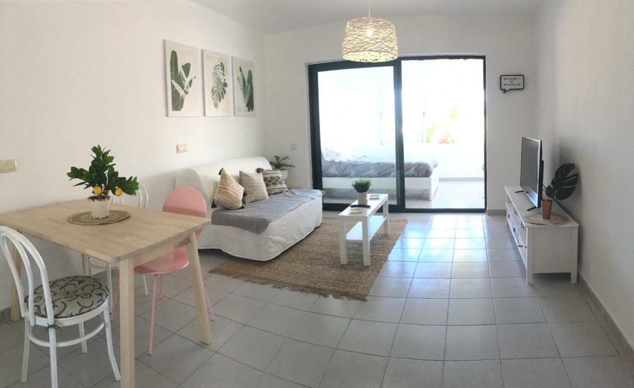 Luxury Estudio En Playa Roca A Primera Linea Del Mar Costa Teguise Exterior photo